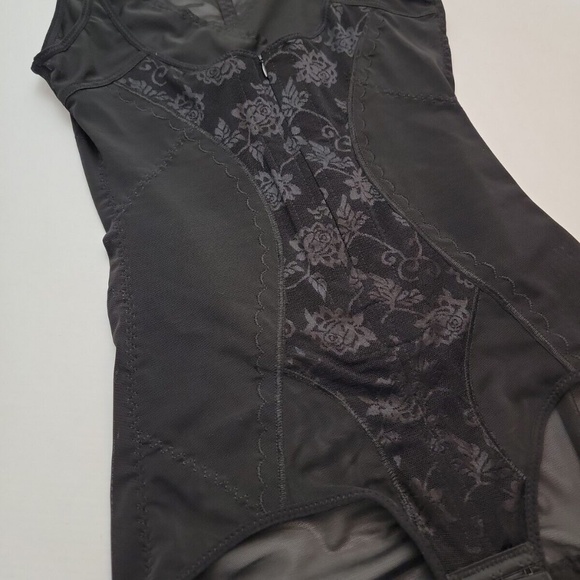 BRAND NEW, Superform Ultra Slimming Black Bodysuit. Extra Firm Control - Picture 5 of 10